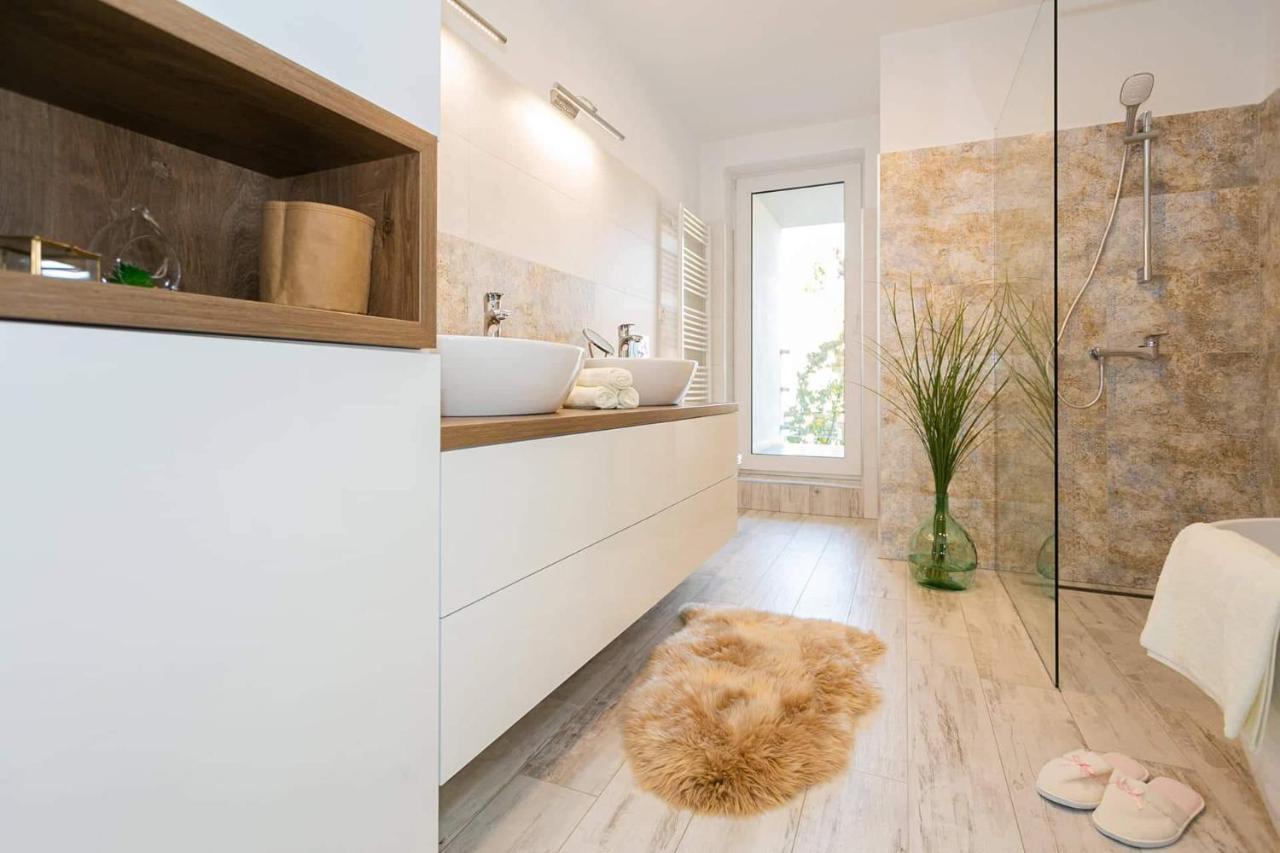 Bl - The Penthouse, 24Hr Self Check-In, 2 Bedrooms, Fireplace, Ac, Panoramic View From Main Balcony, 3-Minute Walk To City Center Banská Bystrica Buitenkant foto