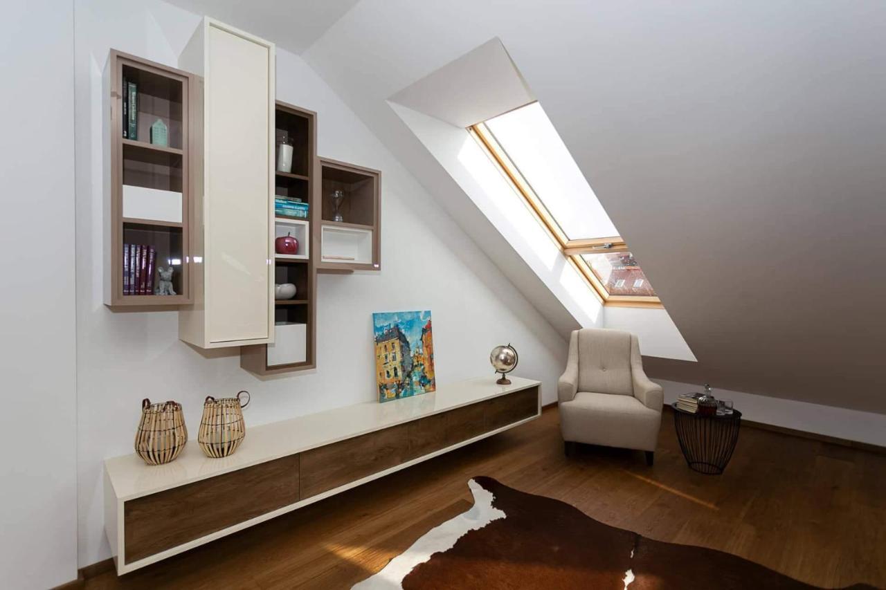 Bl - The Penthouse, 24Hr Self Check-In, 2 Bedrooms, Fireplace, Ac, Panoramic View From Main Balcony, 3-Minute Walk To City Center Banská Bystrica Buitenkant foto