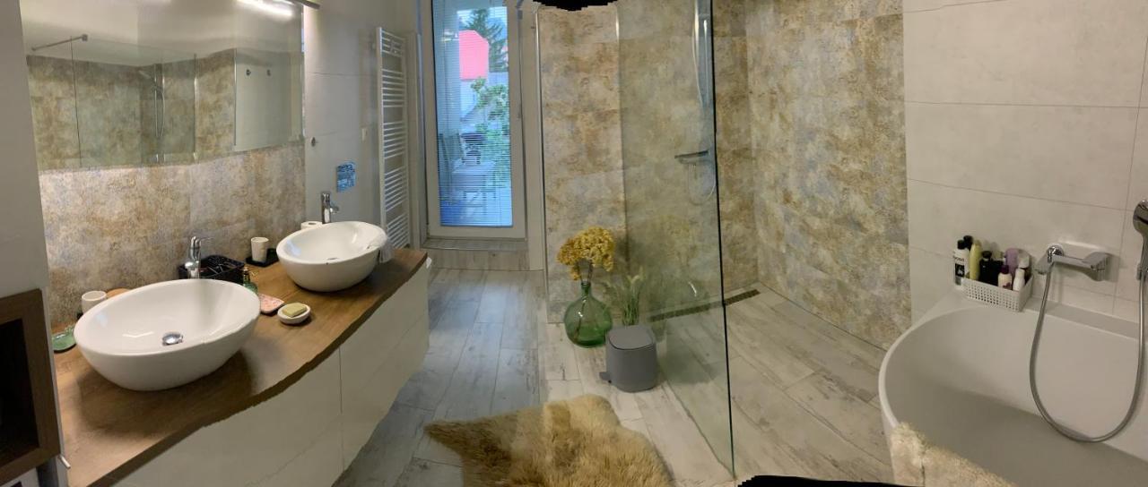 Bl - The Penthouse, 24Hr Self Check-In, 2 Bedrooms, Fireplace, Ac, Panoramic View From Main Balcony, 3-Minute Walk To City Center Banská Bystrica Buitenkant foto