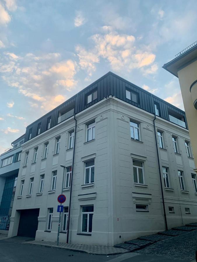 Bl - The Penthouse, 24Hr Self Check-In, 2 Bedrooms, Fireplace, Ac, Panoramic View From Main Balcony, 3-Minute Walk To City Center Banská Bystrica Buitenkant foto